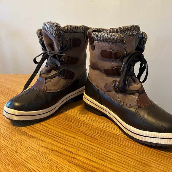 London Fog Women’s Winter Boots - Picture 1 of 8